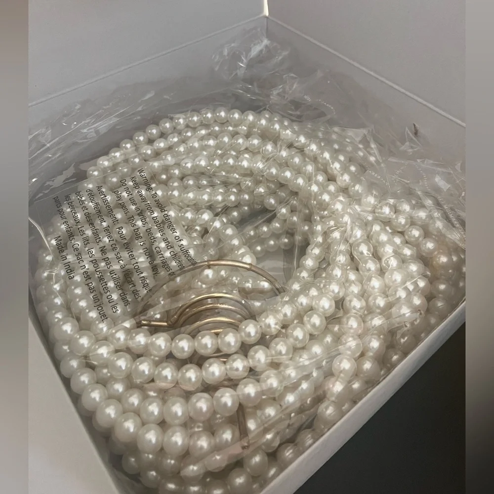 NIB Pearl Tree Garland